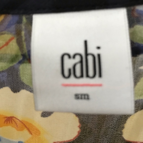 Intricate pattern blouse - Picture 6 of 6